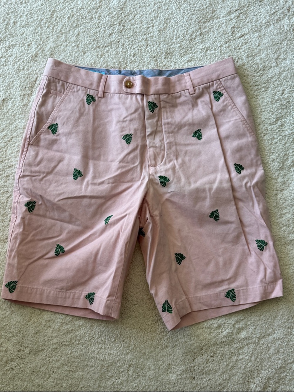 Men's Pink Embroidered Leaf Shorts